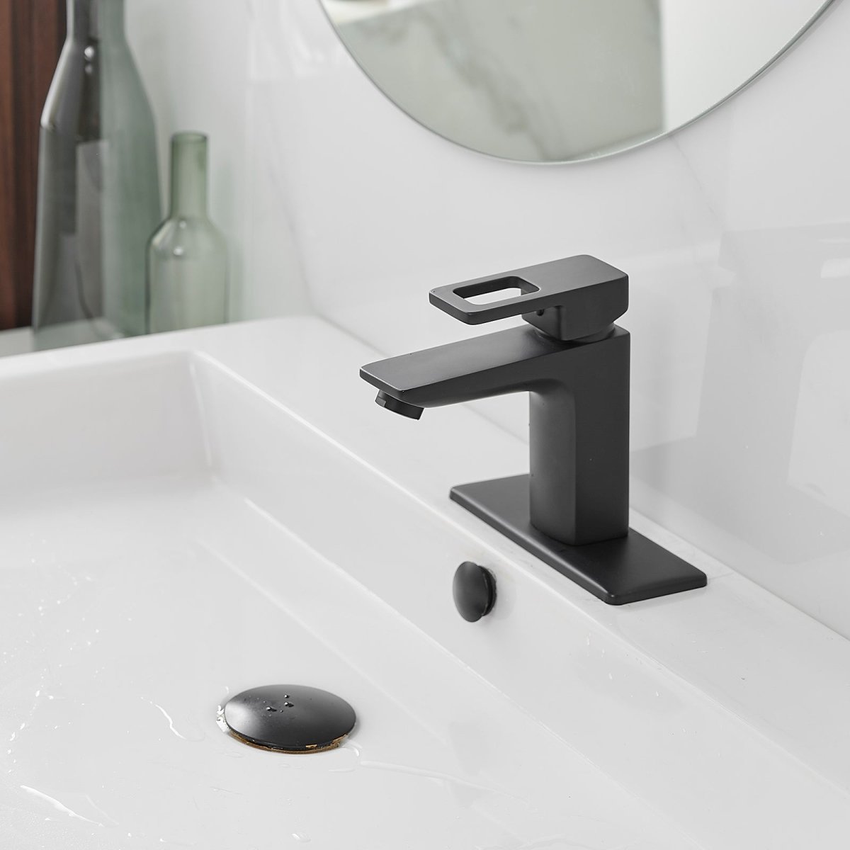 1 Hole Modern Solid Brass 1 Handle Bathroom Faucet Black-1 - buyfaucet.com