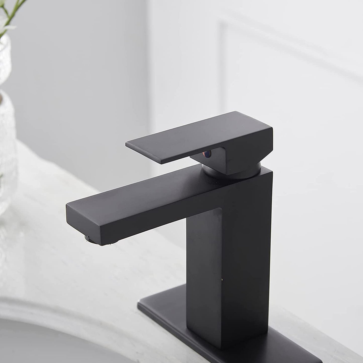 Single Handle Modern Vanity Bathroom Sink Faucet Black