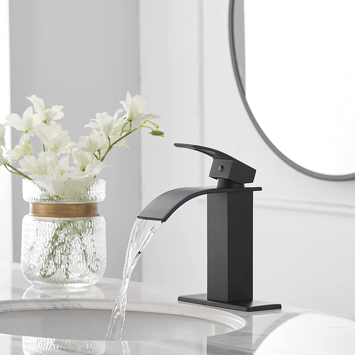 1 Handle Waterfall Spout Faucets Black
