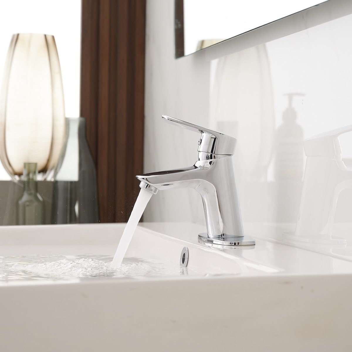Single Handle Bathroom Faucet Vanity Faucet Polished Chrome - buyfaucet.com