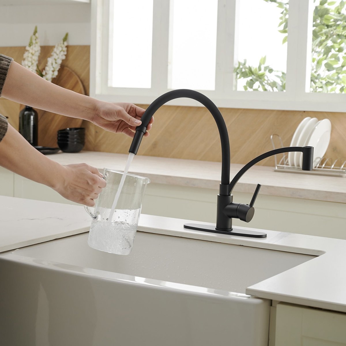 Single Handle Kitchen Faucet with Pull Down Sprayer Black - buyfaucet.com