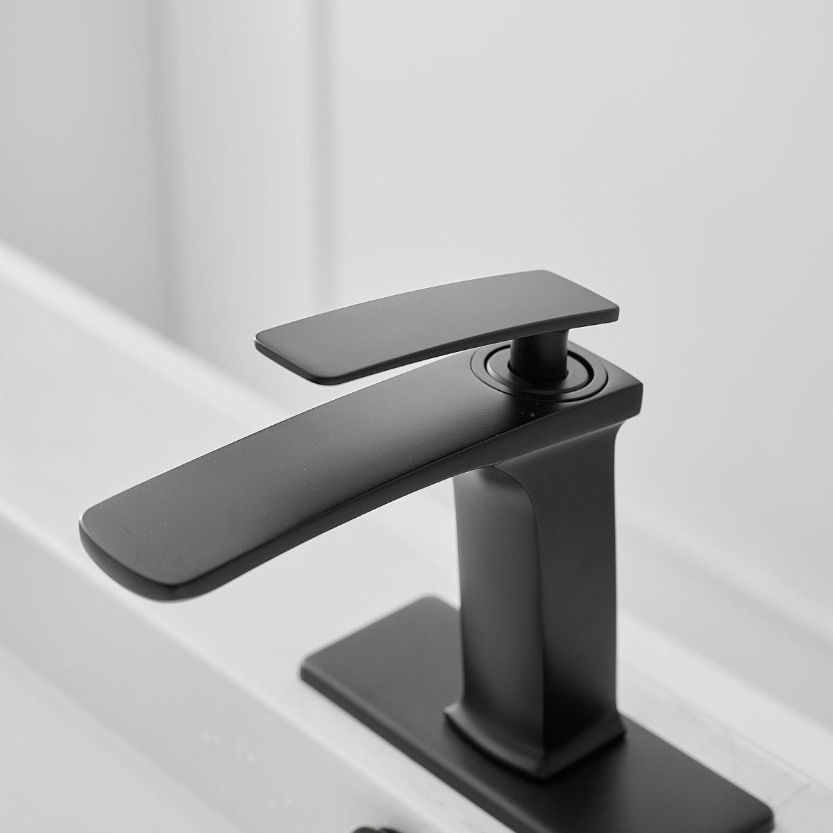 Single-Handle Single Hole Bathroom Faucet in Matte Black - buyfaucet.com