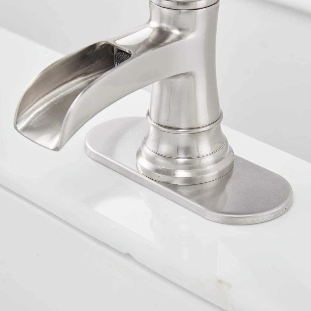 Single Hole Single-Handle Bathroom Faucet Brushed Nickel-1 - buyfaucet.com