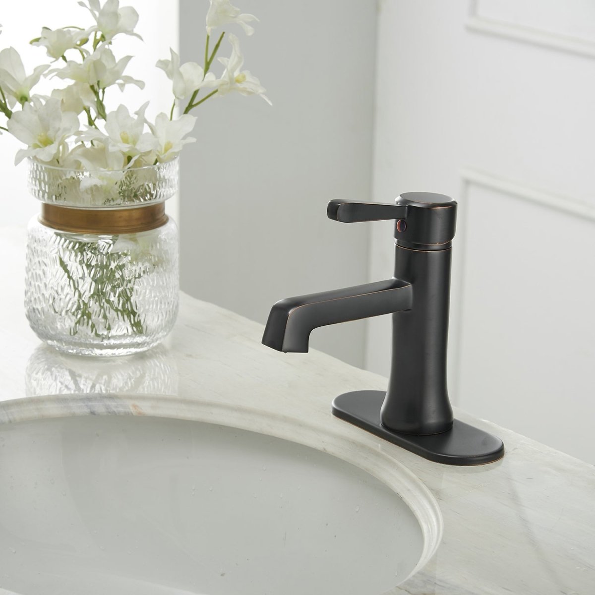 Single Hole Single-Handle Bathroom Faucet Oil Rubbed Bronze - buyfaucet.com
