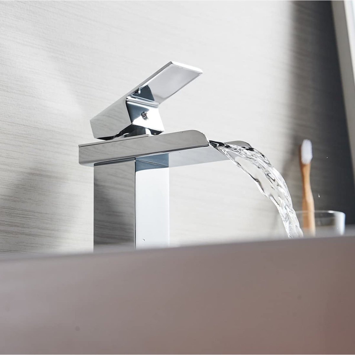 Waterfall Single Hole Single-Handle Bathroom Faucet Chrome-1 - buyfaucet.com